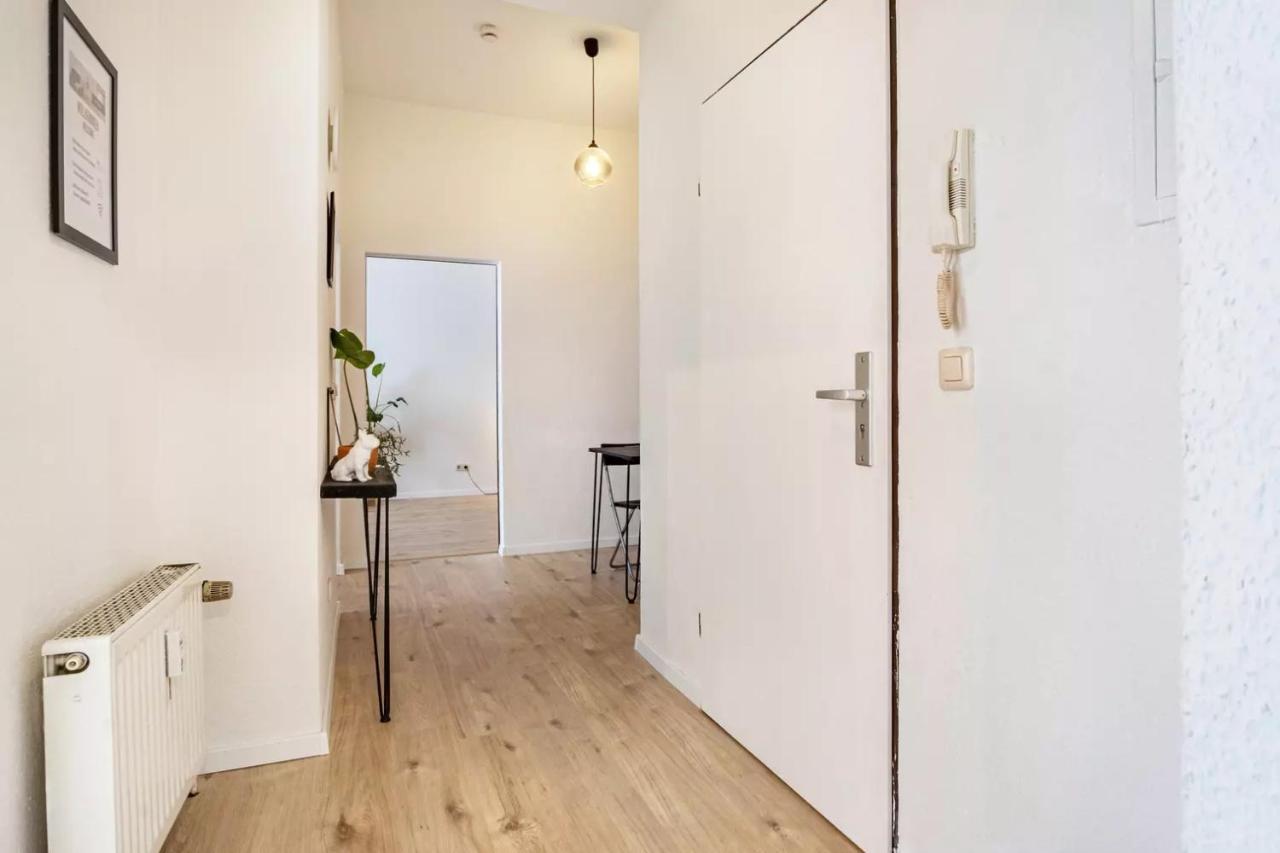 Next Home - Free Parking & Wifi - Badewanne ดุยส์บูร์ก ภายนอก รูปภาพ