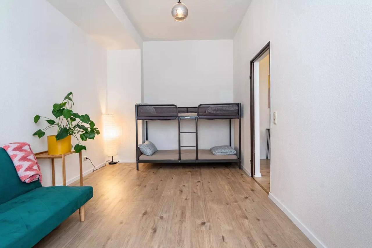 Next Home - Free Parking & Wifi - Badewanne ดุยส์บูร์ก ภายนอก รูปภาพ