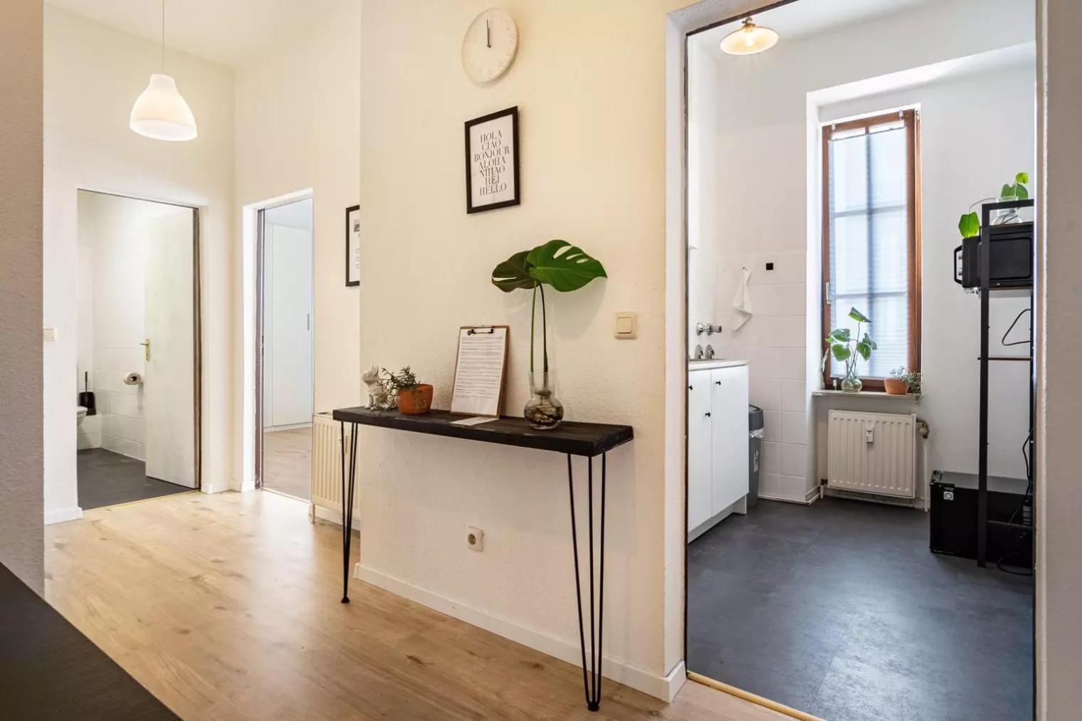 Next Home - Free Parking & Wifi - Badewanne ดุยส์บูร์ก ภายนอก รูปภาพ